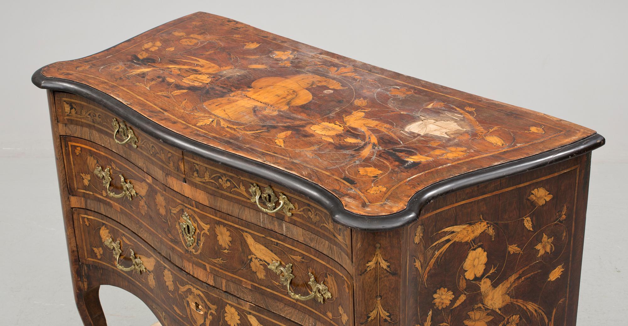 BYRÅ, rokoko, 1700-tal.