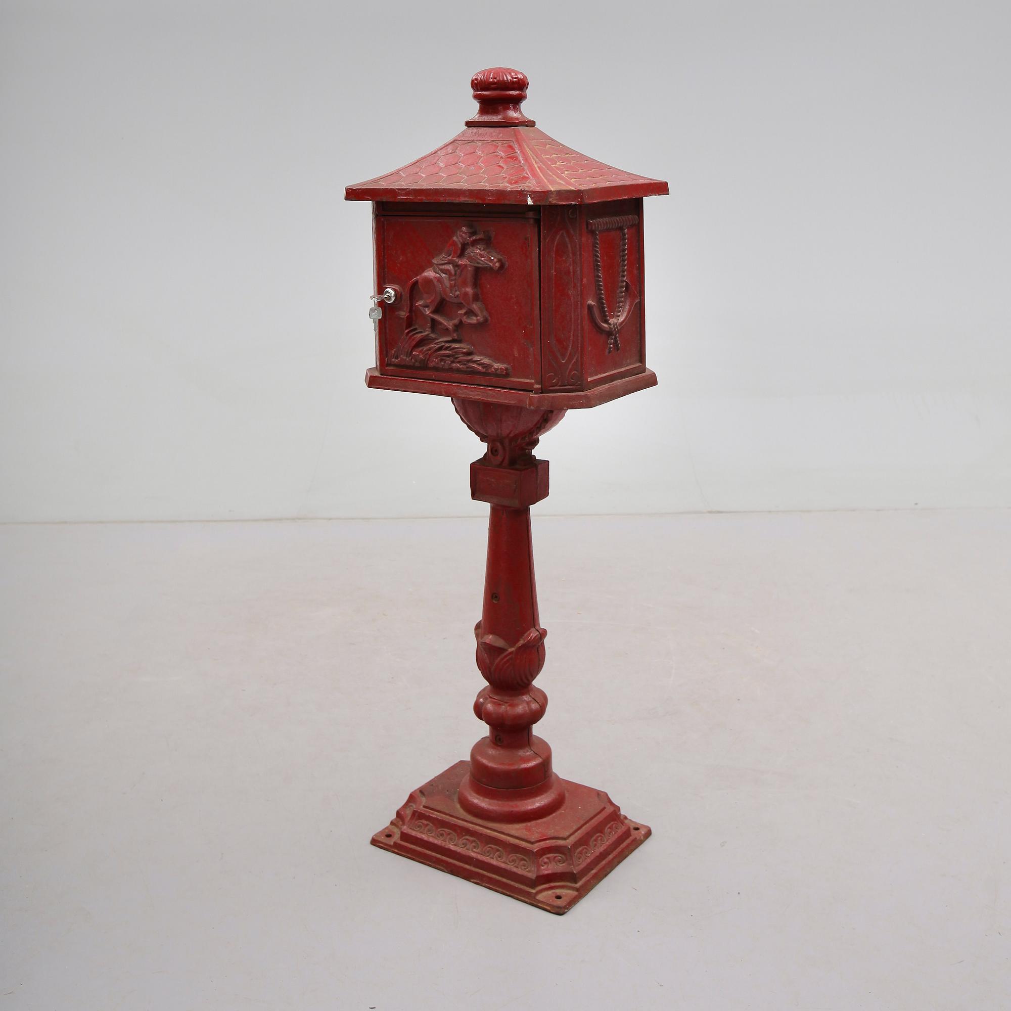 BREVLÅDA, 1900-talets andra hälft.