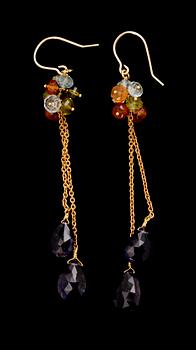 ÖRHÄNGEN, 18 k guld, olikfärgade ädelstenar bla peridot, total ca 17.00 ct.