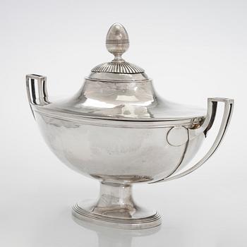 Sixte-Simon Rion, liemimalja, hopeaa, Pariisi 1809-19.