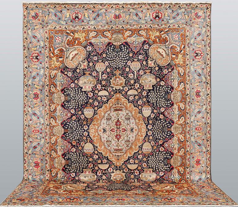Matta, Kashmar, ca 367 x 278 cm.