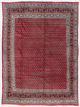 Carpet, Sarouk Mir, approx. 361 x 269 cm.