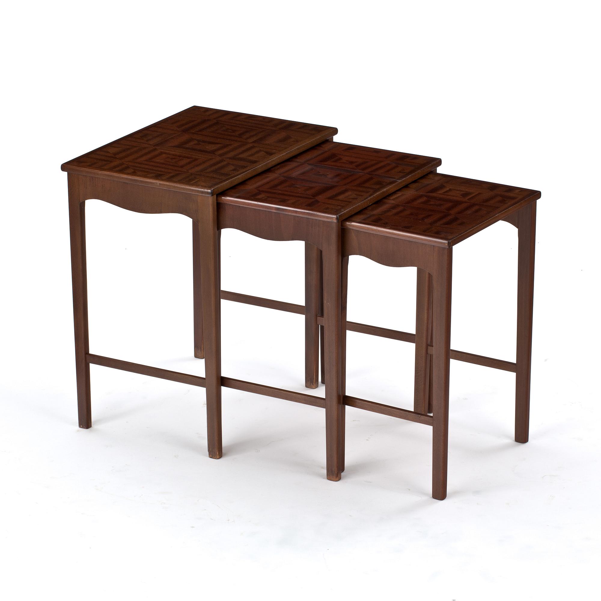 SATSBORD, 3 delar, 1900-talets andra hälft.