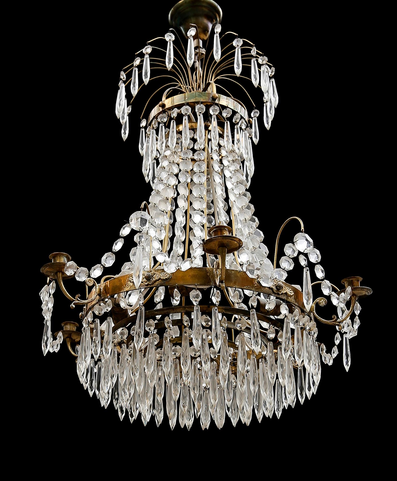 LJUSKRONA, 1900-talets mitt. Höjd 68 cm.