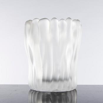A Tapio Wirkkala glas vase, "Jäkälä/Renlav", signed and numbered 3515.