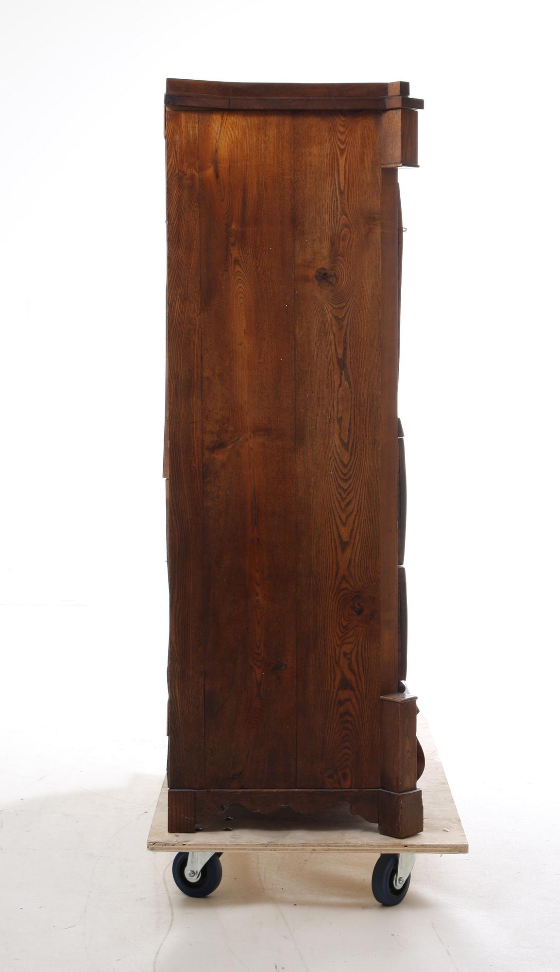 CHIFFONJÉ, 1800-tal.