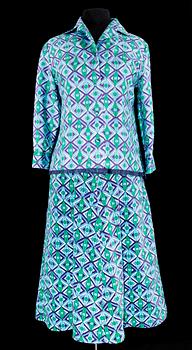 646. A 1970s two-piece ensemble consisting of blouse and skirt by Emilio Pucci.