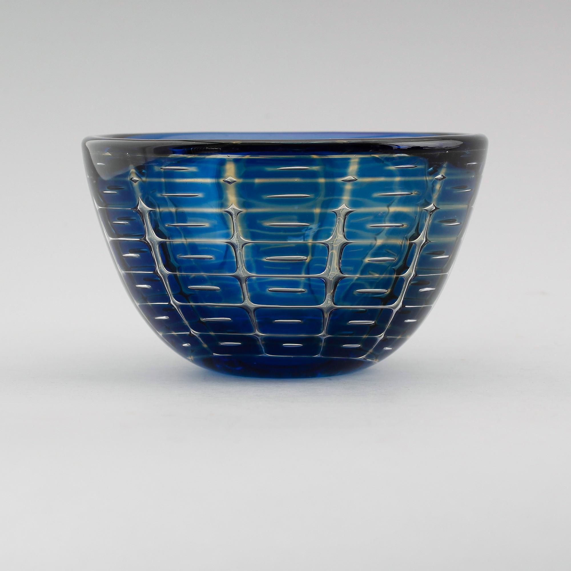 EDVIN ÖHRSTRÖM, skål, "Ariel", Edvin Öhrström, Orrefors, 1900-talets mitt.