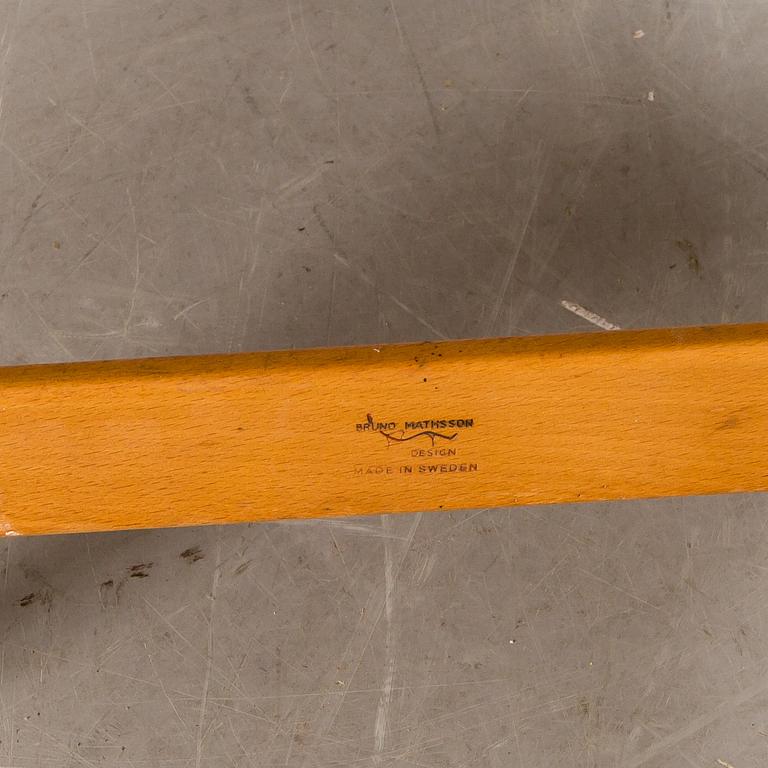 VILSTOL, "Pernilla", Bruno Mathsson, firma Karl Mathsson Värnamo, 1966.