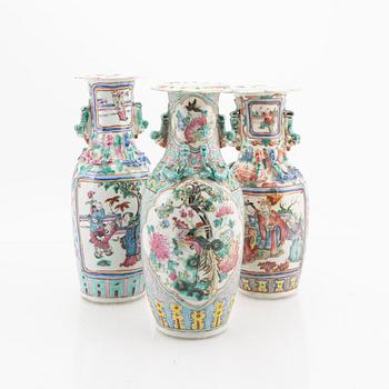 A set of three Chinese porcelain vases 19th/20th century.