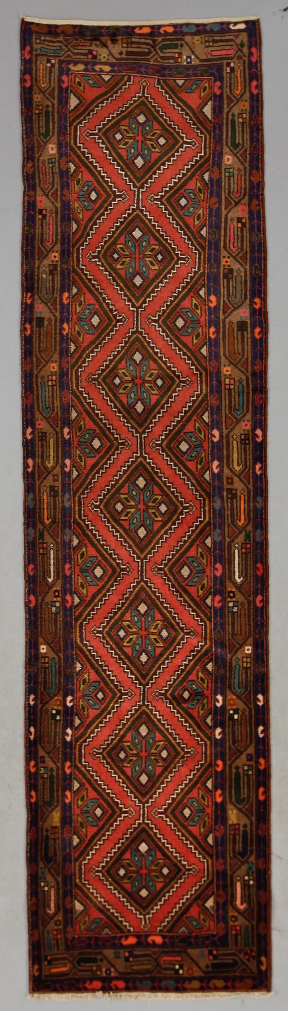 MATTA, Hamadan, ca 320 x 80 cm.