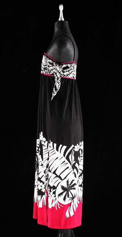 A 1970s/80s sundress.