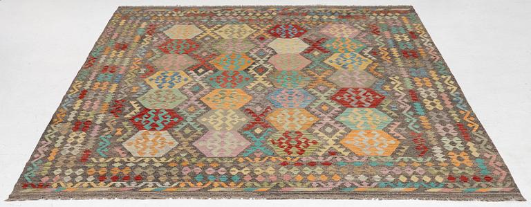 Kelim, modern, ca 330x 260 cm.