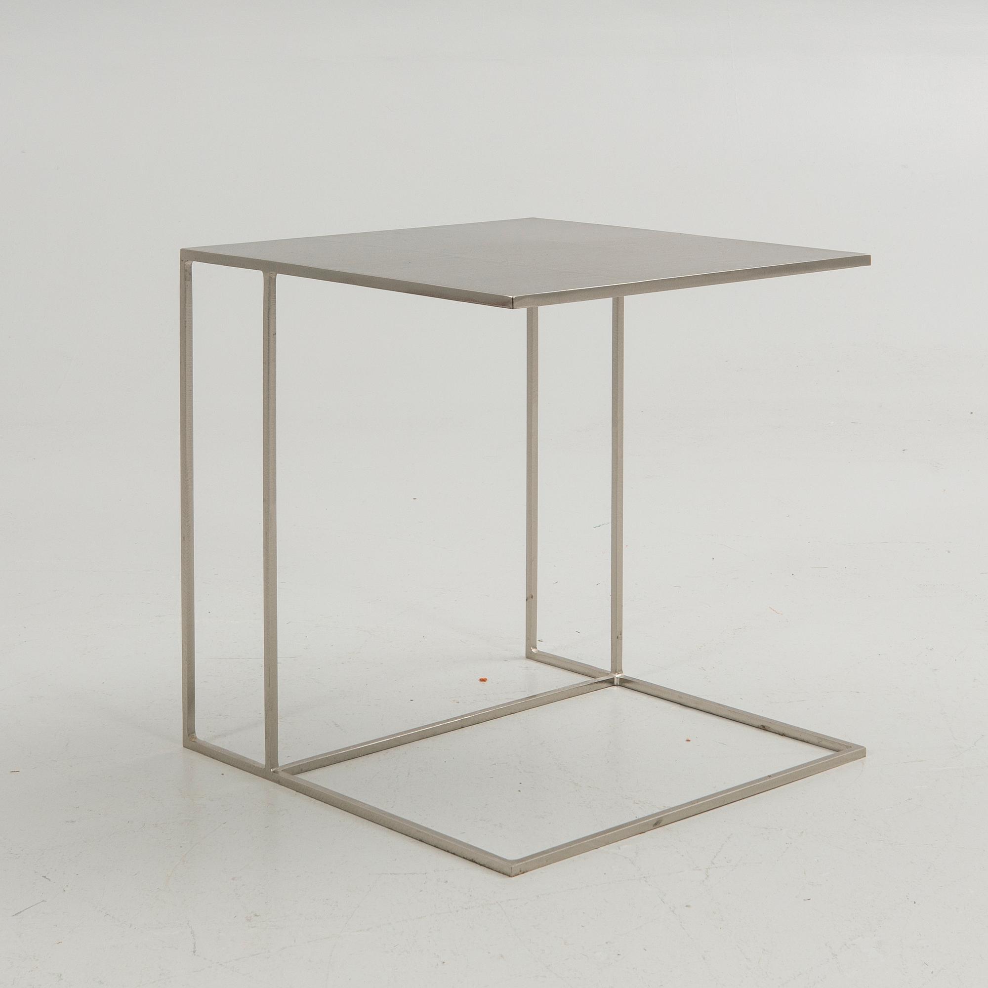 Rodolfo Dordoni, Sidobord, Minotti, ”Leger”, Italien, 1990-tal.