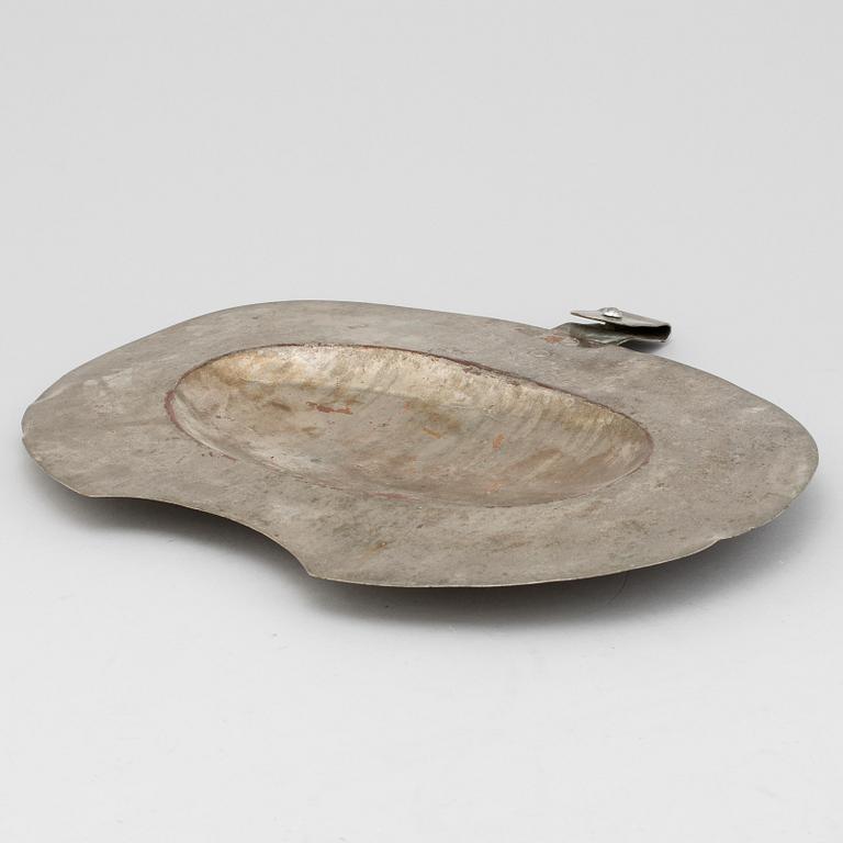 BARBERS DISH, foiled copper, 19th century.