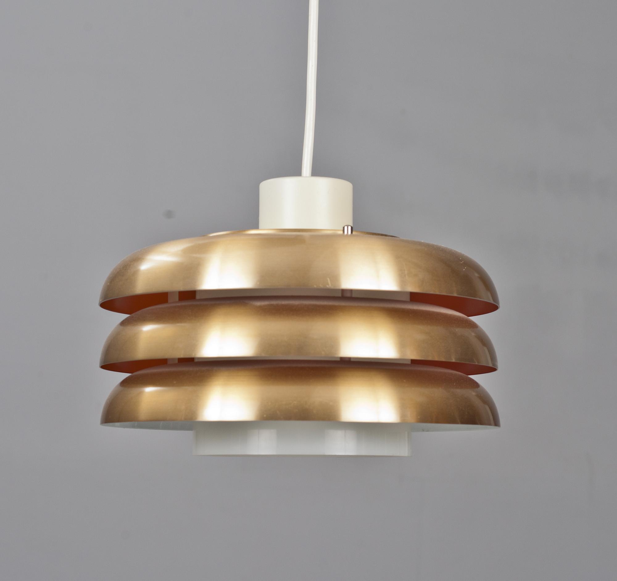 TAKLAMPOR, ett par, "Haga", etikettmärkta.