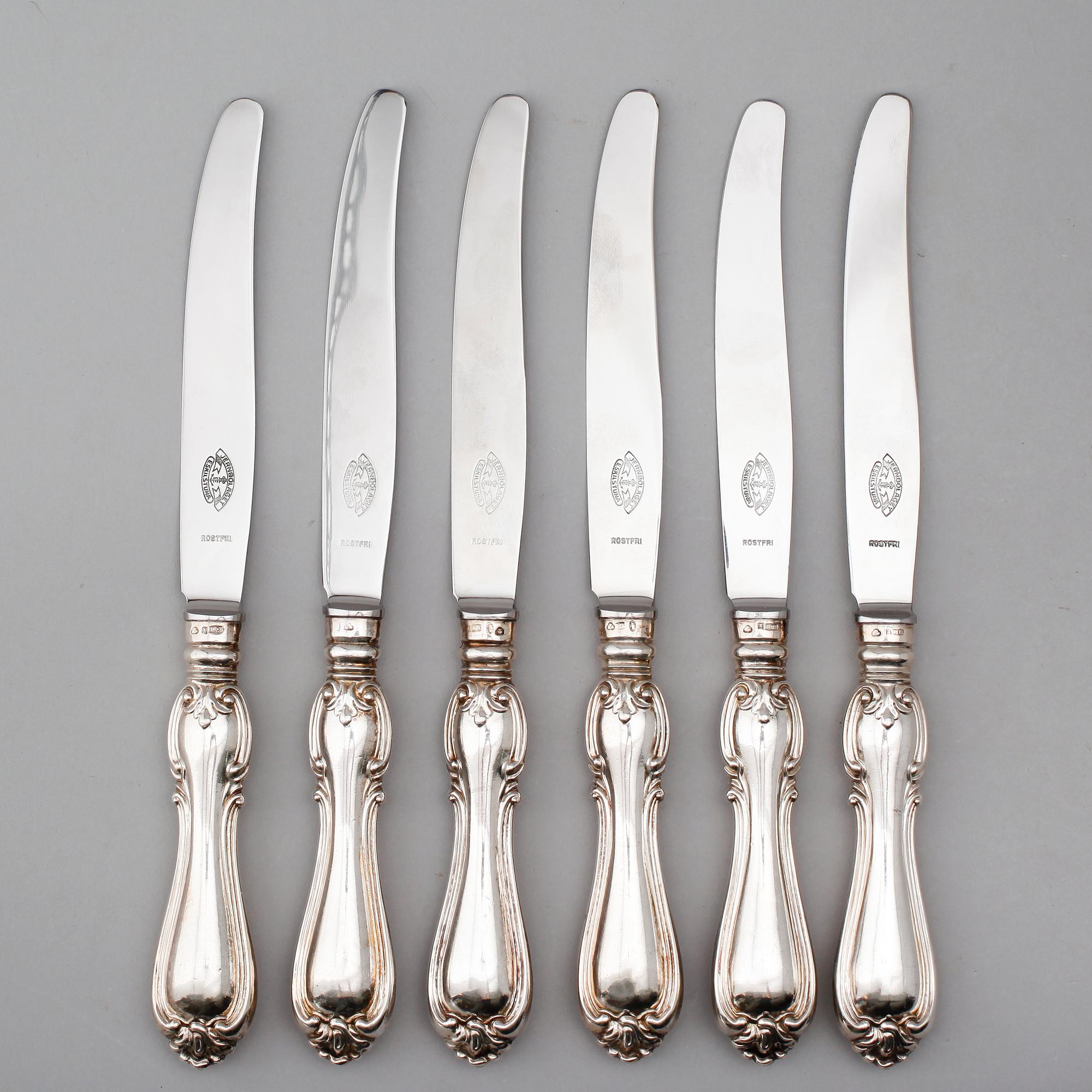 MATKNIVAR, 6 st, silver, bl a Gustaf Möllenborg Feron, bl a 1861. Total vikt med stålblad ca 491 gram.