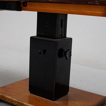 Otto Wretling, an 'Idealbordet' mahogany and birch table, Umeå, 1930's.