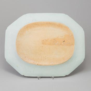 STEKFAT, kompaniporslin. Kina, Qingdynastin, Qianlong (1736-95).