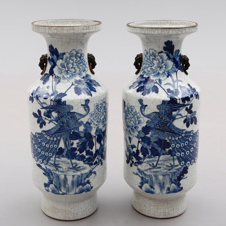 GOLVVASER, 1 par, porslin, Kina, 1800/1900-tal.