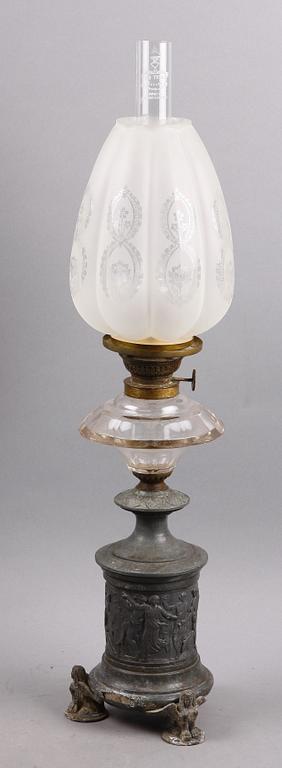 FOTOGENLAMPA, empire, 1800-talets andra hälft.
