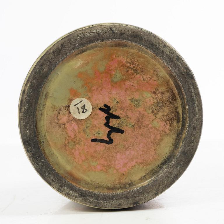 Hans Hedberg, a vase, Biot, France.