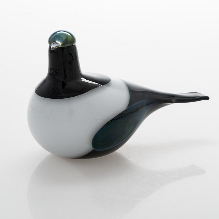 Oiva Toikka, , a glass bird signed O. Toikka Nuutajärvi.