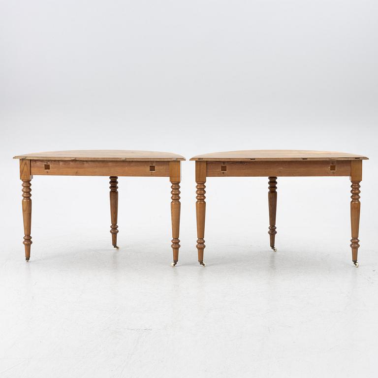 Dining table, 19th century.