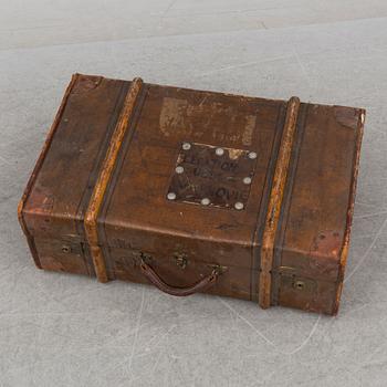 An early 20th century vintage suitcase from the Swedish diplomatic legation in Constantinople (Istanbul) and Warsaw.