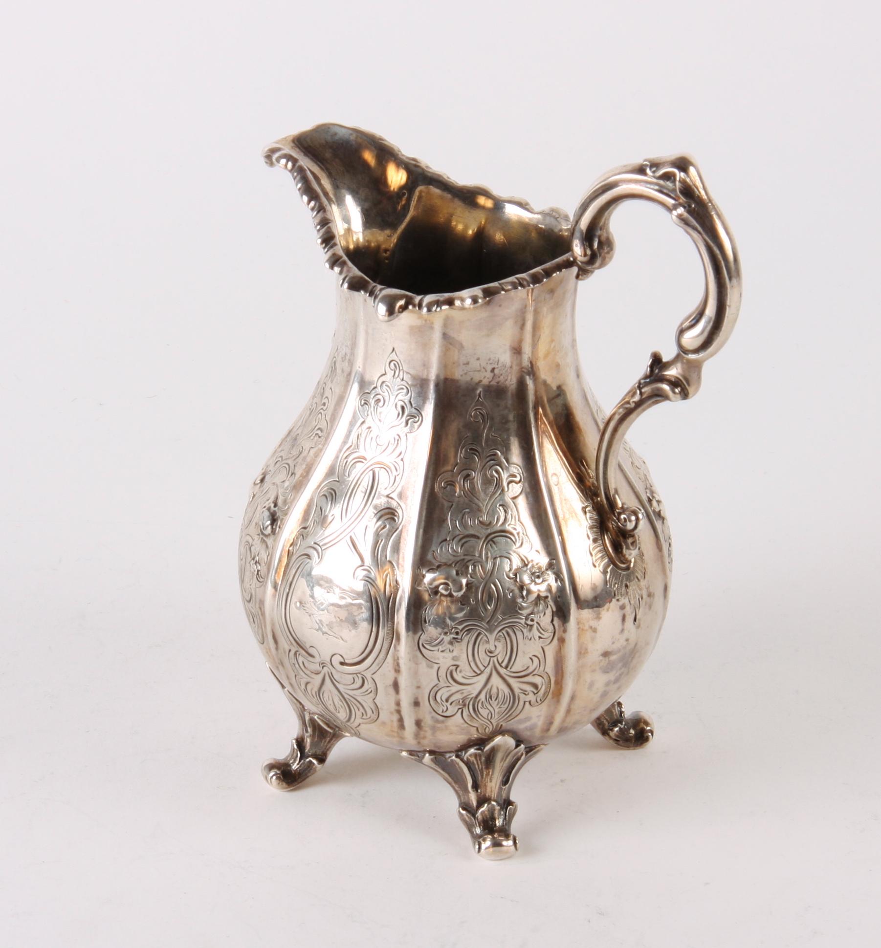 GRÄDDKANNA, silver, nyrokoko, England, 1800-tal.