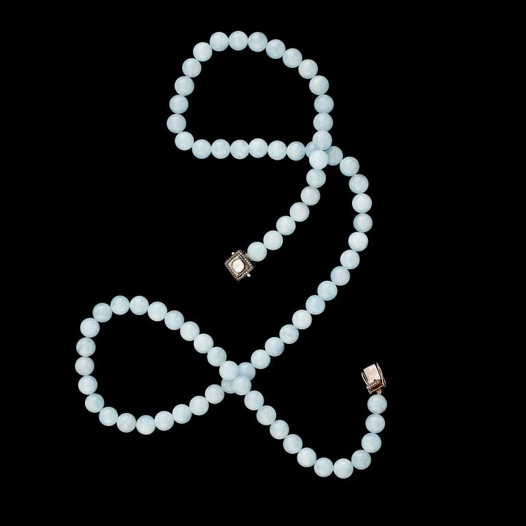 COLLIER, akvamariner, diamanter tot ca 1.30 ct.