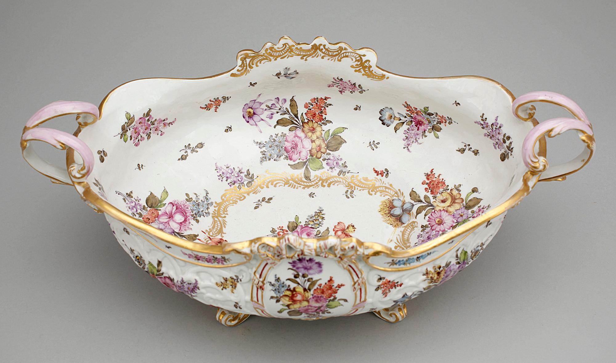 JARDINÄR, porslin, rokokostil, 1900-talets första hälft, troligen Frankrike.