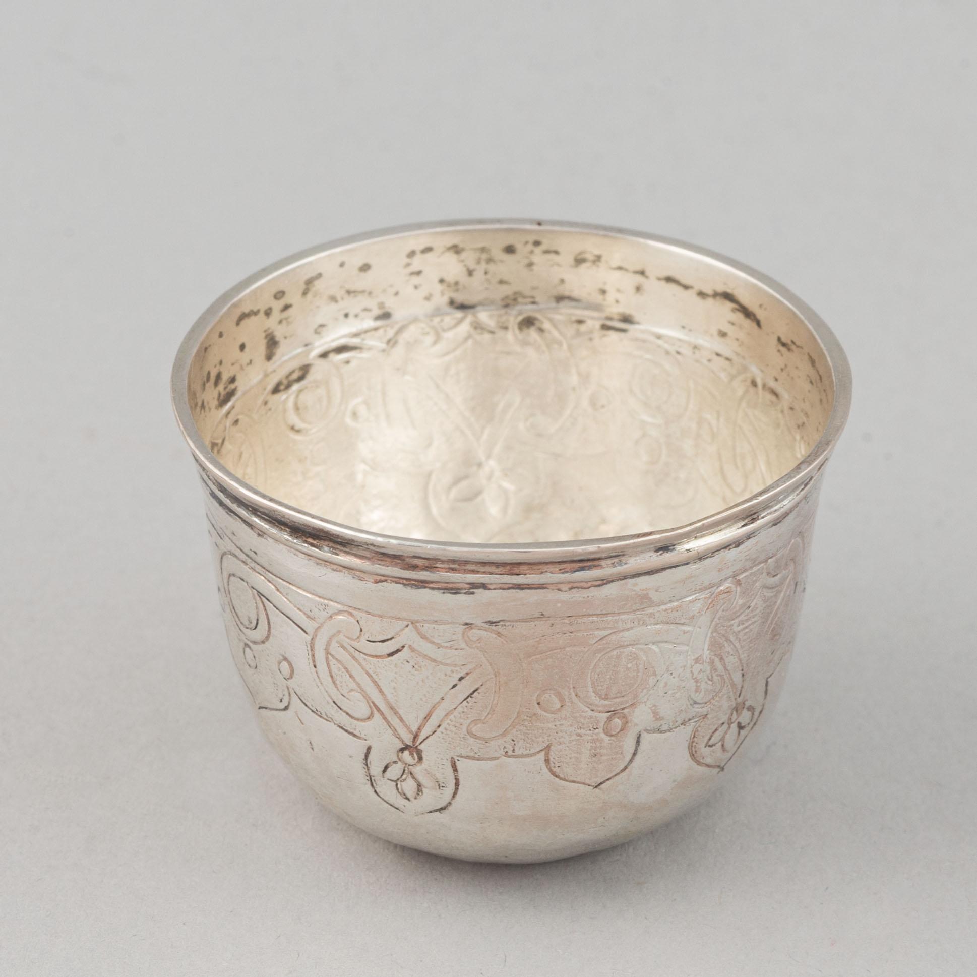 A russian silver tumbler, 18th century.