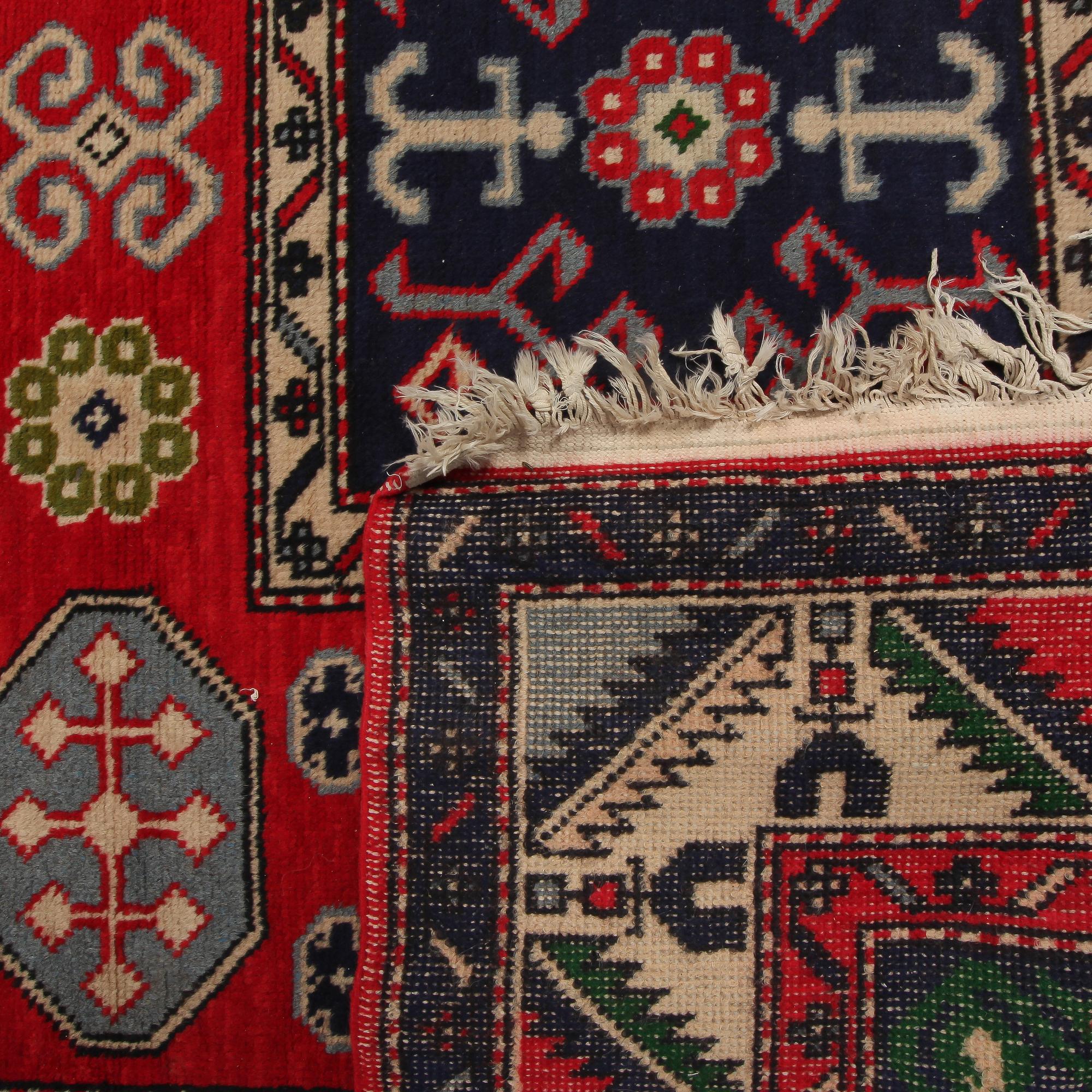 MATTA, trol kaukasisk, old, 274 x 168 cm.