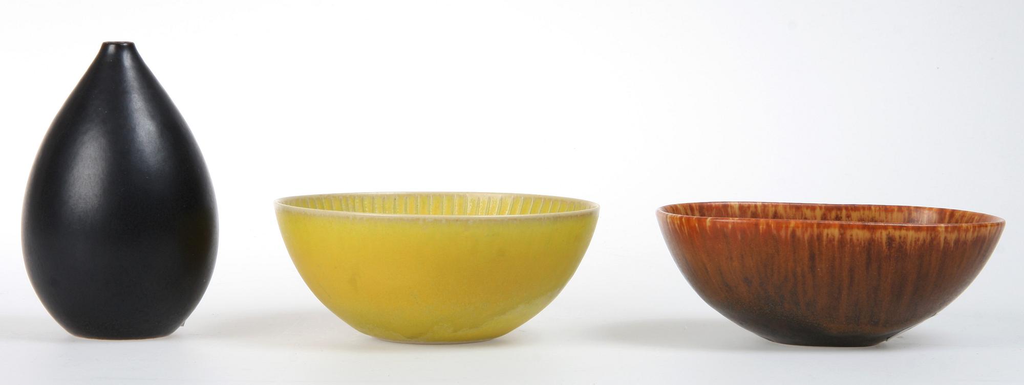 VAS samt SKÅLAR, 2 st, stengods, Stig Lindberg samt Carl-Harry Stålhane.