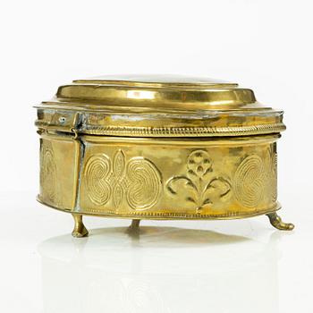 Sockerskrin, av Heinrich H. Werner (mässingslagare i Jönköping, f. 1703-d-1790), Senbarock.