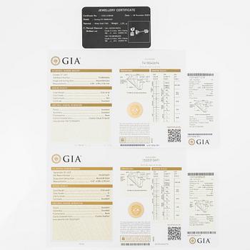 Earrings, 18K white gold with brilliant-cut diamonds.