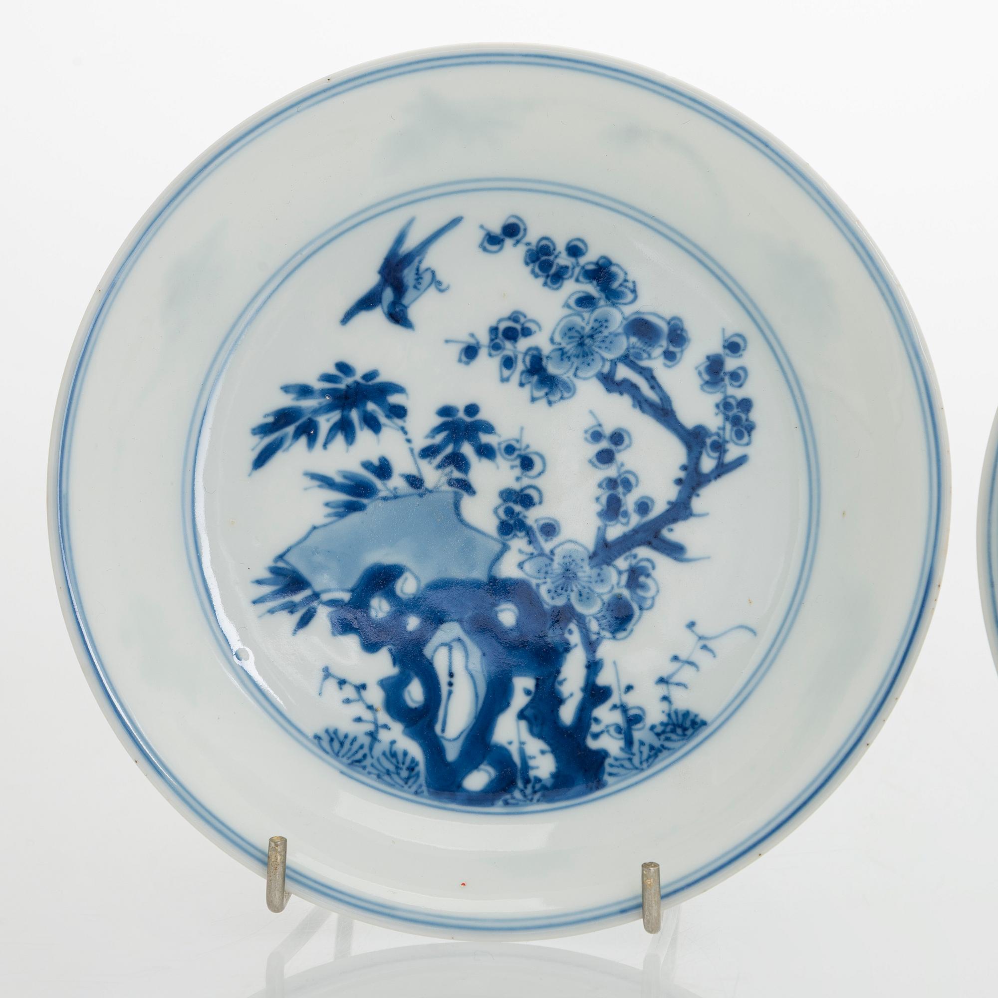 Two 18th-century Chinese porcelain dishes.