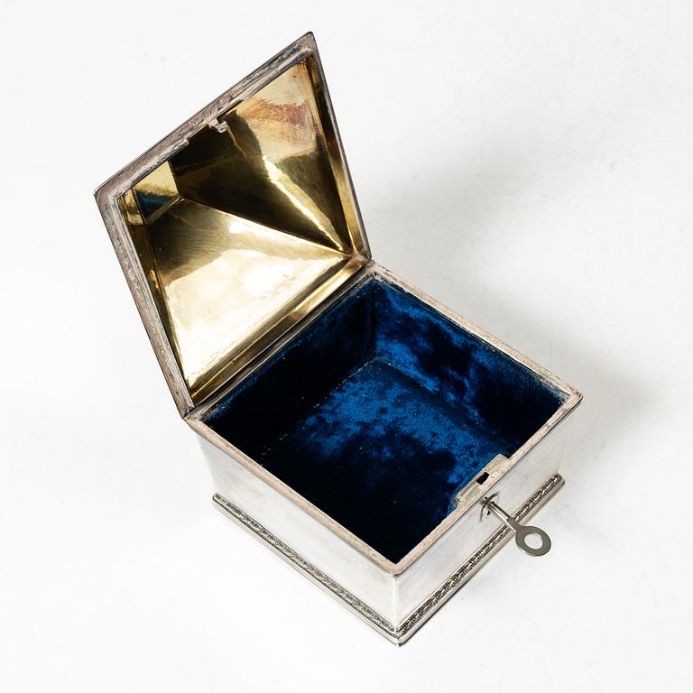Sven-Arne Gillgren, a sterling silver box, GAB, Stockholm, Sweden 1948.