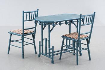 BORD och STOLAR, 2 st, 1900-tal.