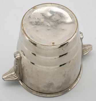 CHAMPAGNEKYLARE, försilvrad mässing, 1900-talets första hälft.