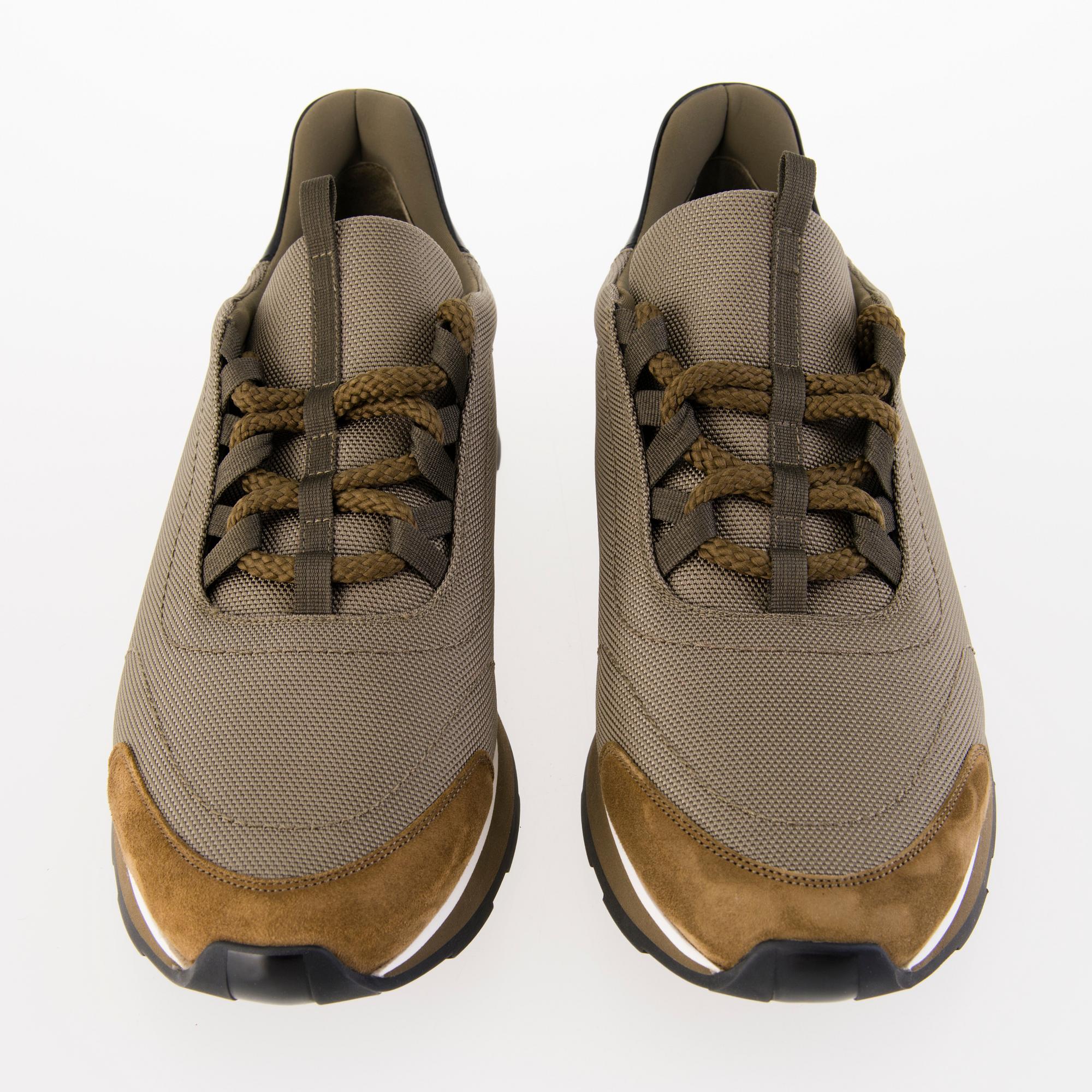 HERMÈS Miles Sneakers in size 42.5.