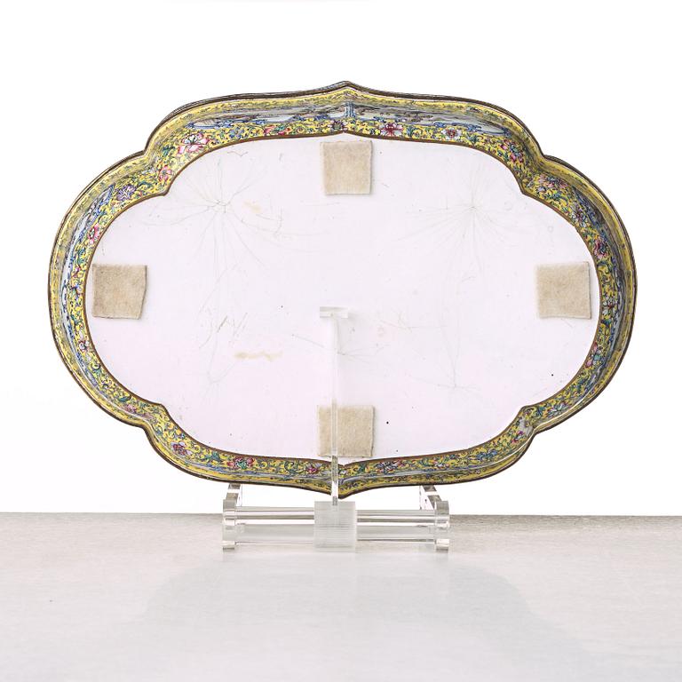 An enamel on copper flower pot, Qing dynasty, Qianlong (1736-95).