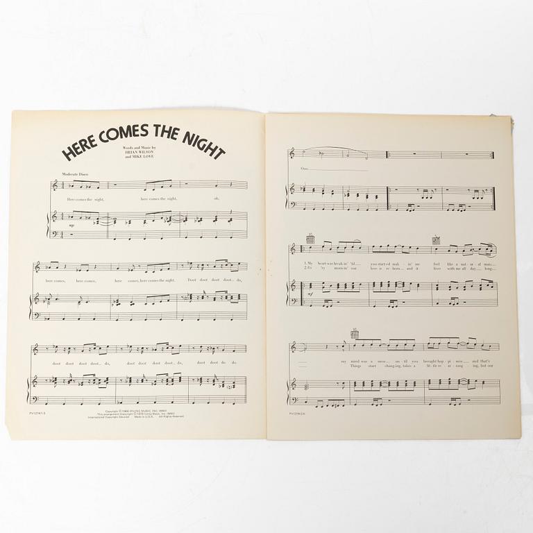 Beach Boys, "Here Comes The Night", signed sheet music, Almo Publications, USA.
