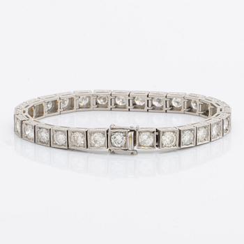 BRACELET paltinum with brillnat-cut diamonds approx 11 ct, Inclusions.