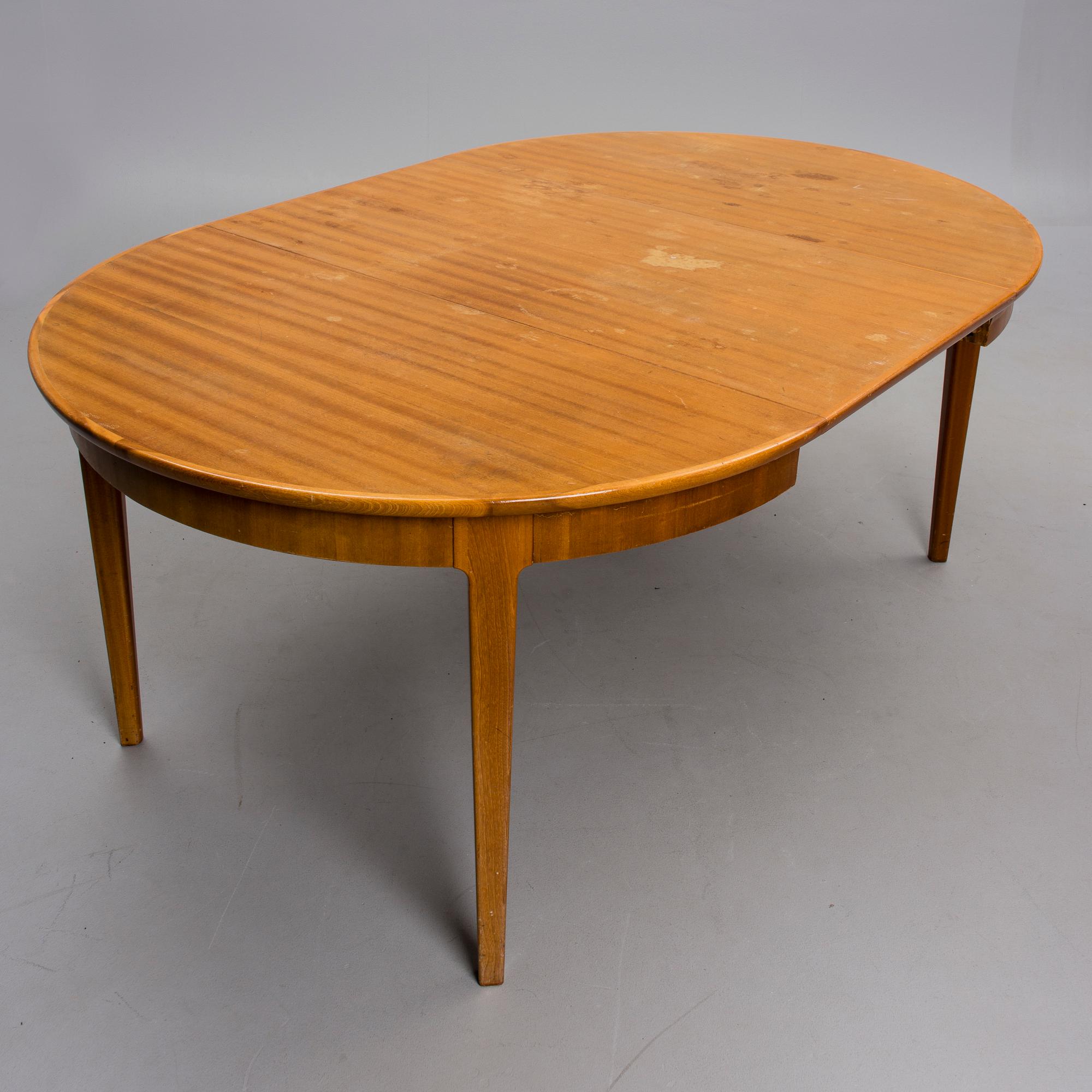 RUOKAPÖYTÄ, Keravan Puuseppä, 1950-luku.