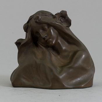 An early 20th century signed bronze sculpture by Hans Müller.