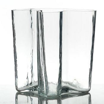 Alvar Aalto, a clear glass vase, Iittala, Finland 1950-60´s, model 3031.