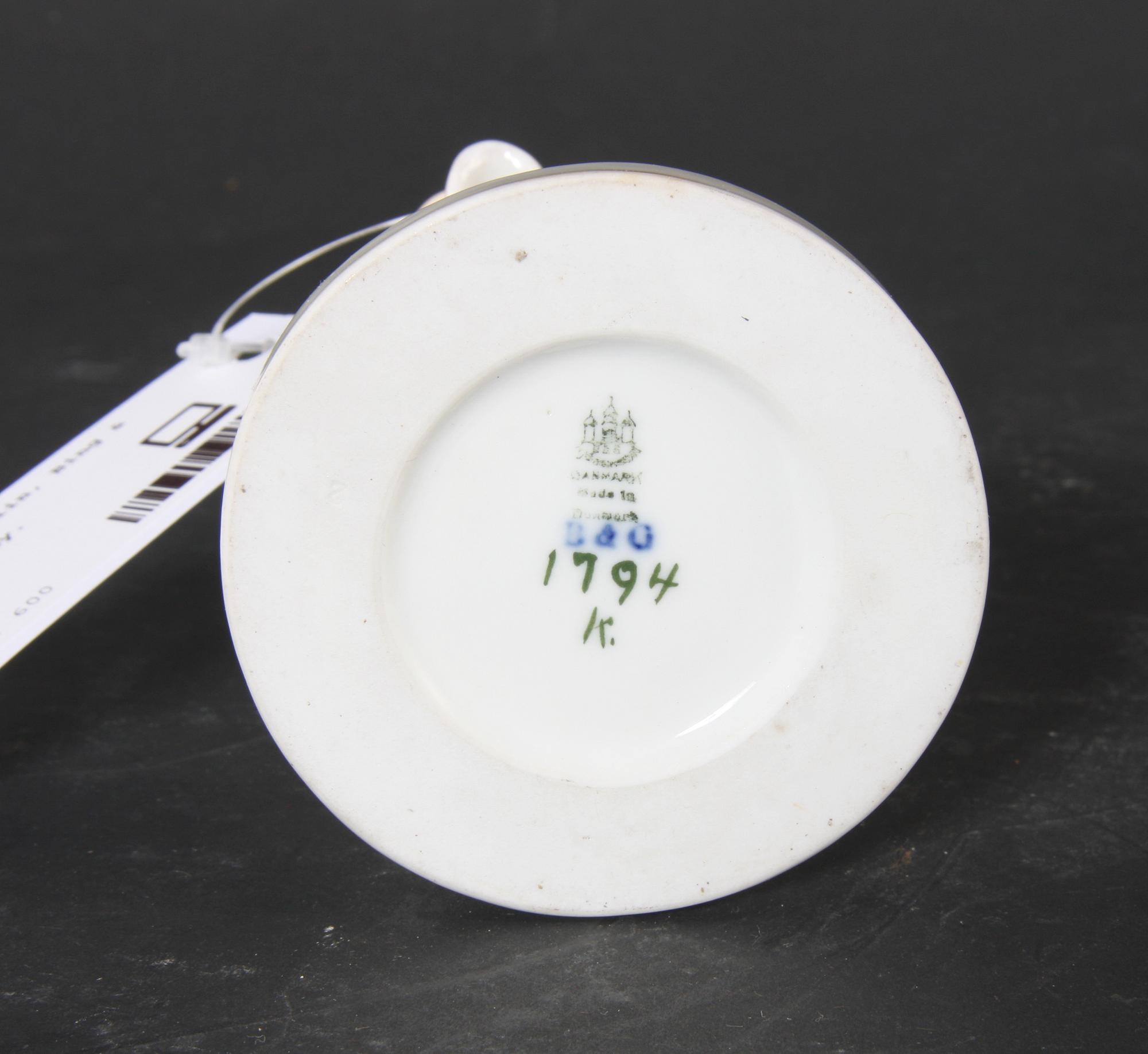 FIGURIN, porslin, Bing & Gröndahl.
Proveniens: Git Gay.