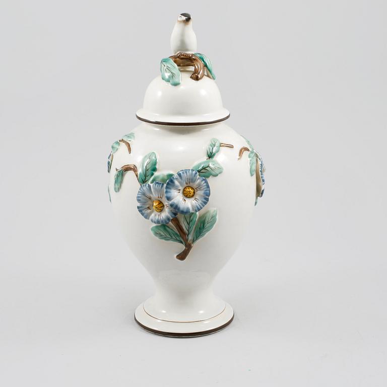 LOCKURNA, fajans, Rörstrand, 1900-talets fjärde kvartal.